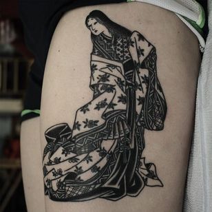Tattoo by Franco Maldonado #FrancoMaldonado #blackandgrey #illustrative #newtraditional #darkart #surrealistic #japanese #kimono #geisha #courtesan #pattern #rose #linework
