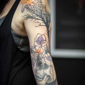 Trabalho de Taiom! #Taiom #Tatuadoresbrasileiros #TattooBrasil #TattooBr #TattoodoBr #conceitual #concept #conceptual #skull #caveira #cranio #flowers #flores #tree #arvore