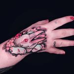 Neo-traditional albino crow tattoo by Brando Chiesa. #BrandoChiesa #neotraditional #albino #creature #animals #pastel #japanese #cherryblossom #crow #bird #mask