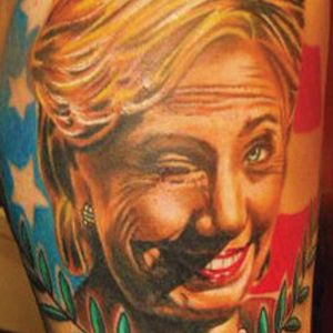 This color portrait really captures the authenticity of Hilary Clinton's wink. #color #DonaldTrump #HilaryClinton #portraiture #presidentialdebate #Election2016