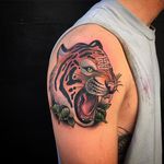 Tiger Tattoo by Adam Knowleswolf #neotraditionaltiger #tiger #tigertattoo #neotraditional #neotraditionaltattoo #neotraditionalartists #boldtattoos #neotrad #AdamKnowles