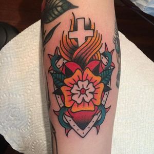 Sacred Heart Tattoo by Dave Halsey #sacredheart #sacredhearttattoo #heart #traditional #traditionalsacredheart #traditionalheart #DaveHalsey