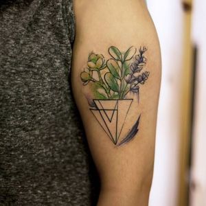 Vegetal tattoo by Mathias Reichert #MathiasReichert #watercolor #graphic #sketchstyle #vegetal #flower #geometric
