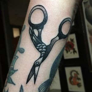 Scissors tattoo by Steve Nino. #scissors #blackwork #stevenino
