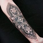 Ornamental forearm tattoo. (via IG - charlysaconi) #geometric #ornamental #blacktattoo #dotwork #decorative #forearm