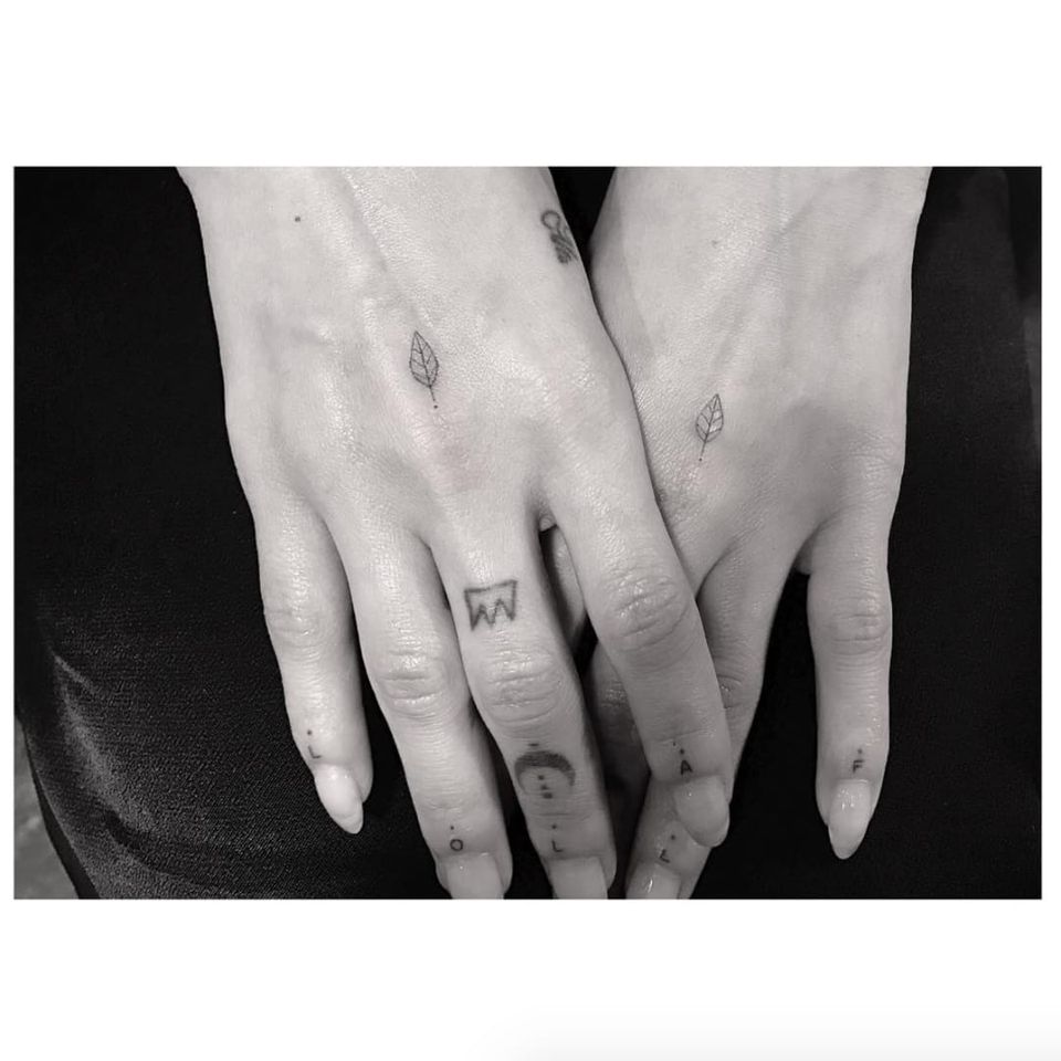 Zoe Kravitz Got Some Sweet Greenery Tattooed On Her Hands • Tattoodo