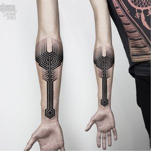 Labyrinth tattoo by Salaman #Salaman #dotwork #sacredgeometry #geometric #labyrinth #blackwork #btattooing