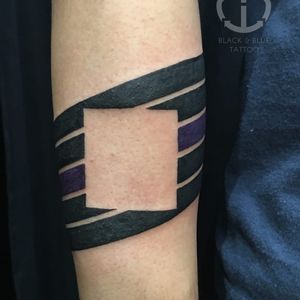 Negative space tattoo by Idexa Stern #IdexaStern #contemporary #abstract #graphic #blackwork #geometric #negativespace