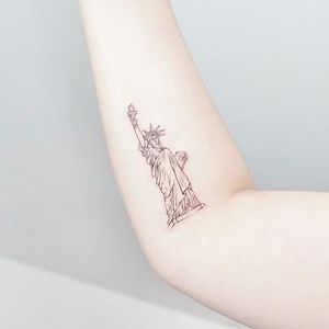 Lady Liberty. (via IG - tattooist_ida) #micro #Ida #TattooistIda #Mini #statueofliberty