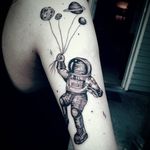 Planet Balloons, by Yoraso #Yoraso #astronauttattoos