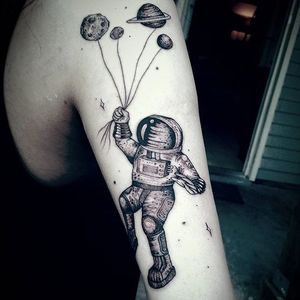 Planet Balloons, by Yoraso #Yoraso #astronauttattoos