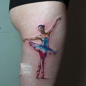 Amazing colored shades by @tattoosbycata #ballerinatattoo #ballettattoo #tattoosbycata