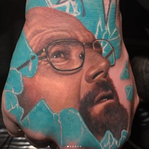 Walter White breaks through some blue meth in this hand tattoo by Carlos Rojas. (Via IG - crojasart) #breakingbad