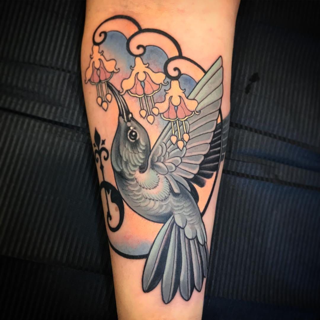 East Coast Worldwide on Twitter Traditional hummingbird tattoo by Julian  httpstcoxl5xZ46RJw  Twitter