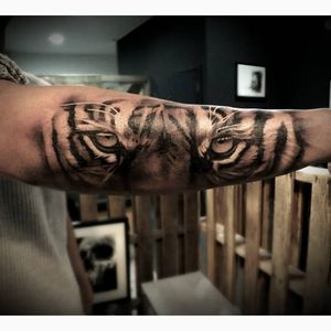 Tiger tattoo by Glen Preece via instagram @glenpreece #realism #realistic #tiger #eyes #tigertattoo #GlenPreece