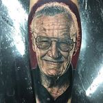 Stan Lee Tattoo by Steve Butcher #stanlee #stanleetattoo #stanleetattoos #marvel #marveltattoo #marveltattoos #comictattoo #marvelcomics #portrait #portraitrealism #SteveButcher