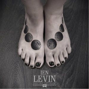 Moons by Ien Levin #moons #moontattoo #moon #blackwork #blckwrk #dotwork #dotshading #IenLevin
