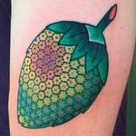 Awesome looking strawberry with trademark dotwork detail by Tomas Garcia. #strawberry #dots #dotwotk #tomasgarcia #berry