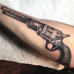 Six Shooter Tattoo by Hira Lupe #SixShooter #SixShooterTattoos #RevolverTattoos #Revolver #Guntattoo #WesternTattoo #WildWest #Cowboy #CowboyTattoo #HiraLupe