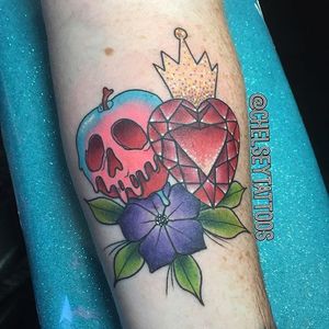 Disney's evil queen themed tattoo by Chelsey Hamilton. #neotraditional #ChelseyHamilton #Disney #evilqueen #gem #crown #flower #poisonapple