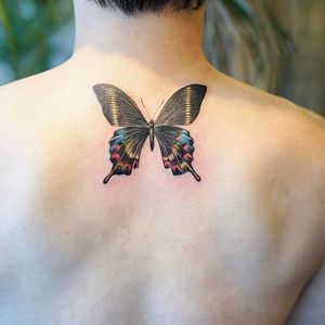 Butterfly by Nando Tattoo (via IG-nandotattooer) #tinytattoo #microtattoo #flora #fauna #NandoTattoo