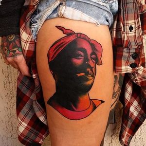 Tupac gradient tattoo by Ry Tang. #gradient #portrait #realism #RyTang #Tupac