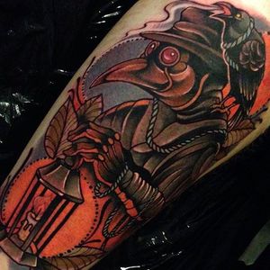 Neo traditional tattoo by Manu Cruz #neotraditional #tattoo #crow #bird #lantern #spooky #ManuCruz