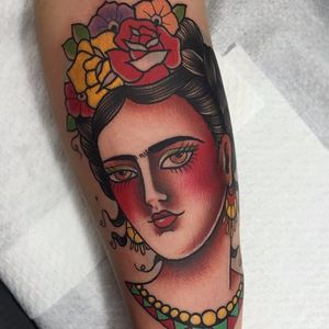 Frida Kahlo tattoo by Gaia Leone. #FridaKahlo #femaleicon #painter #fineart #icon #traditional