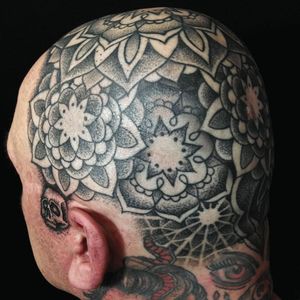 Mandala Head Tattoo by Mark Lonsdale #MarkLonsdale #Black #Dotwork #Mandala #Head #Scalp