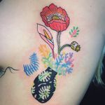 Sweet Poppy tattoo by Charline Bataille #CharlineBataille #planttattoos #vase #color #watercolor #linework #poppy #callalily #coral #palms #pattern #cute #rainbow #tattoooftheday