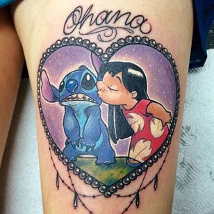 Tatuaje de Lilo y Stitch por Ashley Luka
