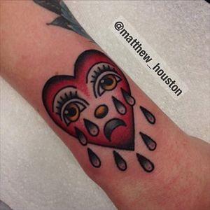 A Bert Grimm style crying heart by Matthew Houston (IG—matthew_houston). #BertGrimm #cryingheart #MatthewHouston #tattoohistory #traditional