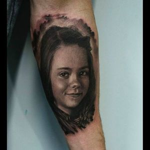 Pretty black and gray Realistic Portrait Tattoo of a girl via @Karolrybakowski #PolandRybnik #InkognitoTattoo #Realistic #Painter #Style #Child #Children #portrait #blackandgray #girl