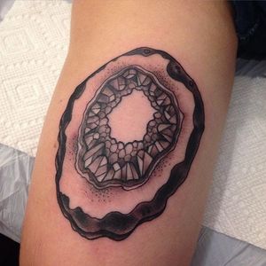 Geode Tattoo by Soledad del Real #geode #geodecrystal #crystal #rock #nature #naturedesign #SoledaddelReal