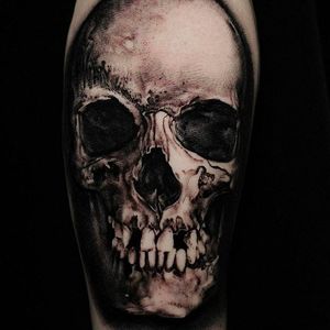 Skull Tattoo by Paul Tougas @PaulTougas #PaulTougas #PaulTougasTattoo #Black #Blacktattoo #Canada #Skull