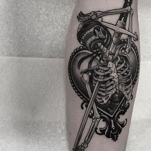 A blindfolded skeleton run through with a saber by Neil Dransfield (IG—neil_dransfield_tattoo). #black #dark #heart #NeilDransfield #neotraditional #saber #skeleton