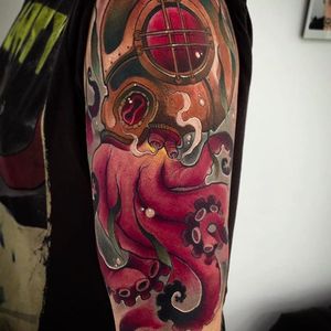 Octopus Tattoo by Eric Moreno @ericmoren0 #EricMoreno #Neotraditional #Neotraditionaltattoo #LaMujerBarbuda #Madrid #Octopus