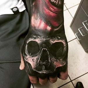 Badass Skull Tattoo by Sandry Riffard @audeladureeltattoobysandry #SandryRiffard #SandryRiffardtattoo #Realistic #Black #Blackandgray #Blackwork #Skull #Skulltattoo #France #Handtattoo