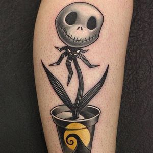 Plant Tattoo by John Anderton #PlantTattoo #PopCulture #PopCultureTattoo #PlantPotTattoo #JohnAnderton #death #skull