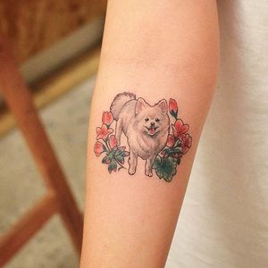 Cute dog tattoo by Grain. #Grain #TattooistGrain #fineline #animals #cute #dog #flowers #pet