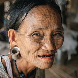 Photo of tattooed Burmese woman taken by Dmytro Gilitukah. #culturalerasure #dyingtradition #Burma #facialtattoo #weddingritural