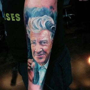 Beautiful David Lynch tattoo portrait by Paul Acker. #PaulAcker #filmdirectorstattoo #DavidLynch #davidlynchtattoo
