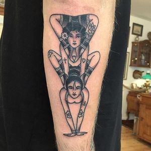 Contortionist Tattoo by Zooki #contorionist #contorionistgirl #contortion #acrobatics #gymnast #oldschool #traditional #traditionalgirl #Zooki #blackwork
