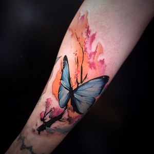 Butterfly Tattoo by Fabbe Persegani #Watercolor #WatercolorTattoo #BrushStrokeTattoo #ContemporaryTattoos #FabbePersegani #contemporary #butterfly