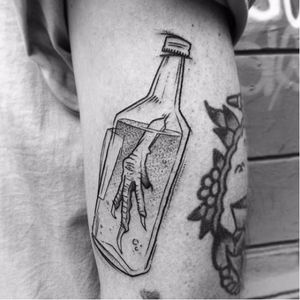 Claw tattoo by Jules Wenzel #JulesWenzel #illustrative #sketch #sketchstyle #blackwork #blckwrk #claw #bottle