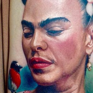Frida Kahlo color portrait tattoo by Frederick Bain #FrederickBain #realism #colorrealism #colorportrait #FridaKahlo #bird