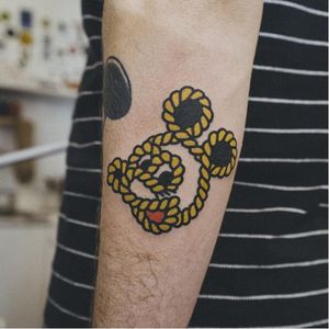 Mickey Mouse rope tattoo by Woohyun Heo #WoohyunHeo #rope #traditional #Disney #MickeyMouse (Photo: Instagram)
