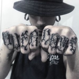 Lettering tattoo by gabrielg9tattoo on Instagram. #handstyle #knuckle #lettering #script #letter #type