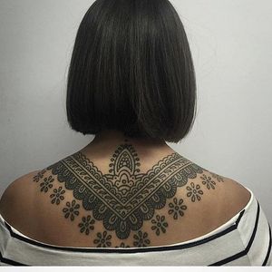 Decorative neck and shoulders by Matt Chahal via instagram mattchahaltattoo #mendhi #decorative #linework #patterns #mattchahal