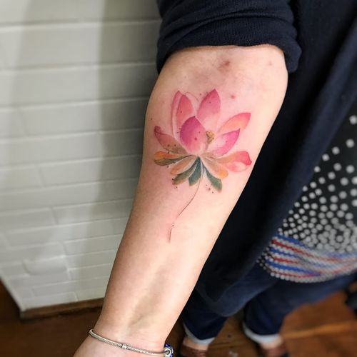 Lotus #LCJunior #brazilianartist #brasil #brazil #tatuadoresdobrasil #aquarela #watercolor #lotus #flordelotus #lotusflower #flor #flower #botanical #botanica